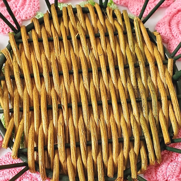 Vintage Wire and Wicker Green Round Basket - Picture 7 of 7